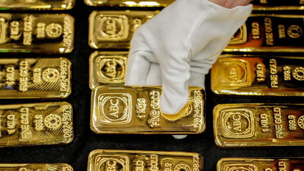 Giá vàng chạm 4.500 USD/oz, lập kỷ lục lần thứ 50 trong năm 2025