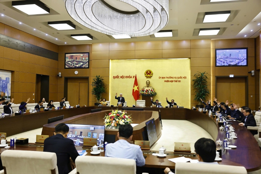 Quang cảnh Phiên họp thứ 52 của Ủy ban Thường vụ Quốc hội chiều 24/12.&nbsp;Ảnh: Quốc hội.