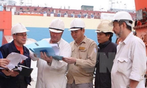 Entry, exit and residence regulations for foreigners at Int'l Financial Center issued