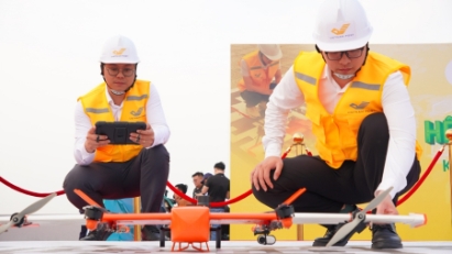 Vietnam pilots UAVs in medical transport