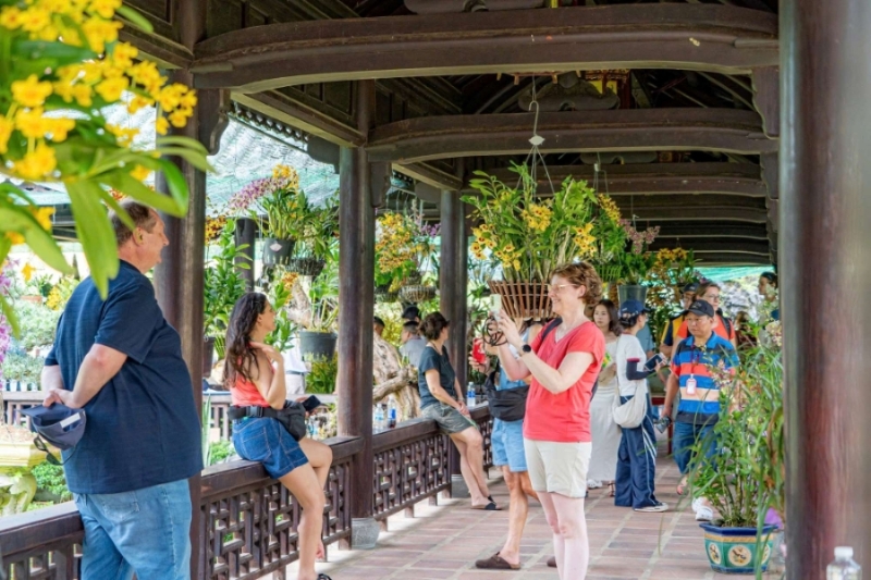 Vietnam targets to welcome 25 million foreign visitors in 2026