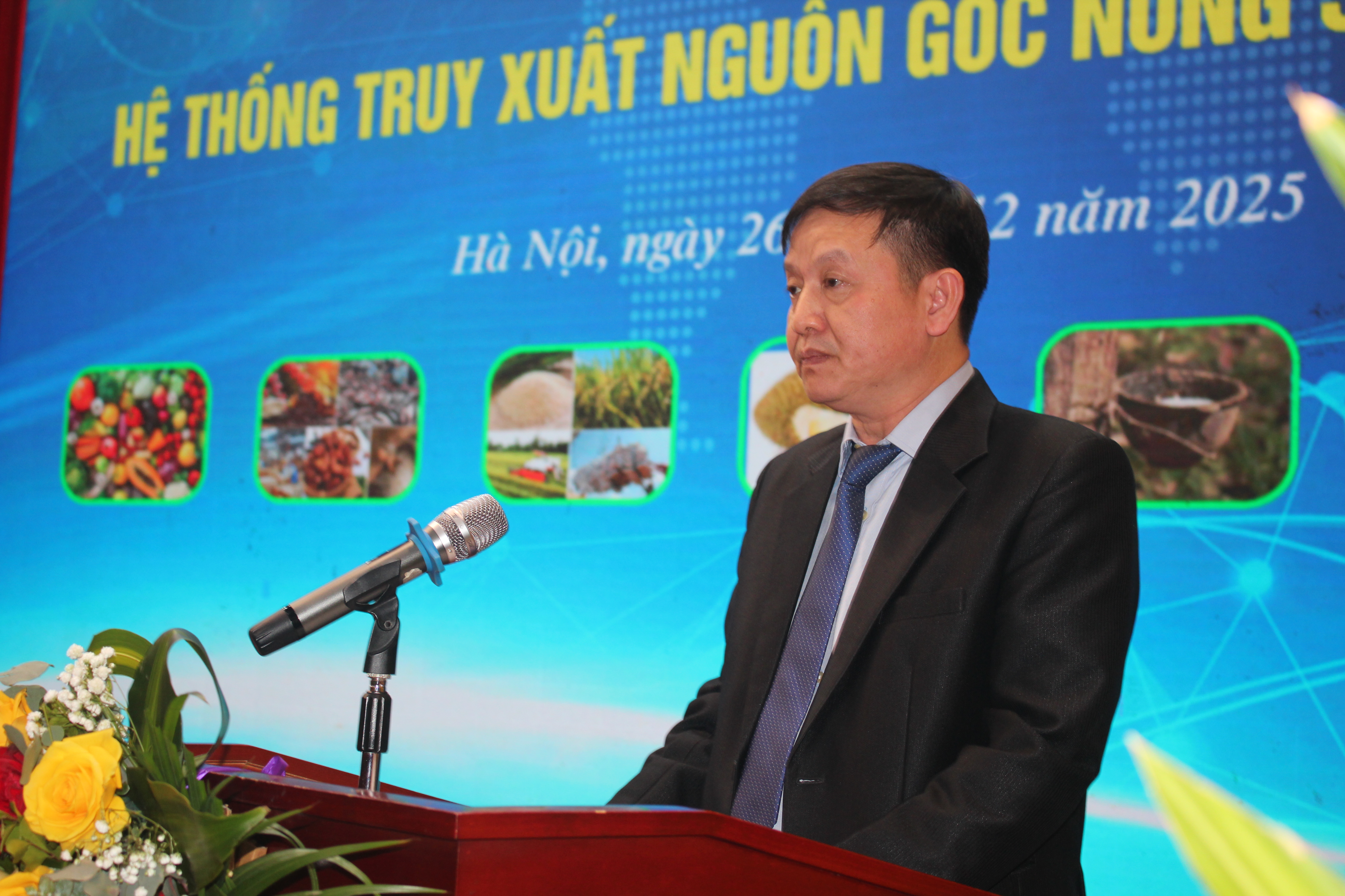 Ông Huỳnh Tấn Đạt: 