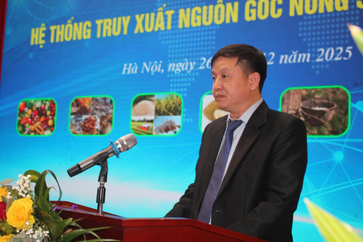 Ông Huỳnh Tấn Đạt: 