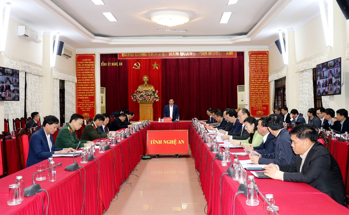 Quang cảnh cuộc họp