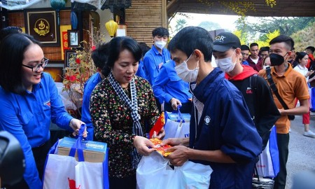 Thưởng Tết Nguyên đán cao nhất tại TP Hồ Chí Minh hơn 1,8 tỷ đồng