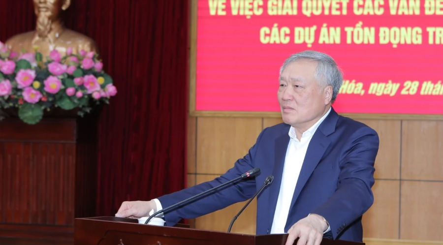 Phó Thủ tướng Thường trực Chính phủ Nguyễn Hòa Bình phát biểu kết luận tại buổi làm việc. Ảnh: Minh Hiếu