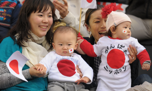 Nhật Bản chìm sâu hơn vào khủng hoảng dân số