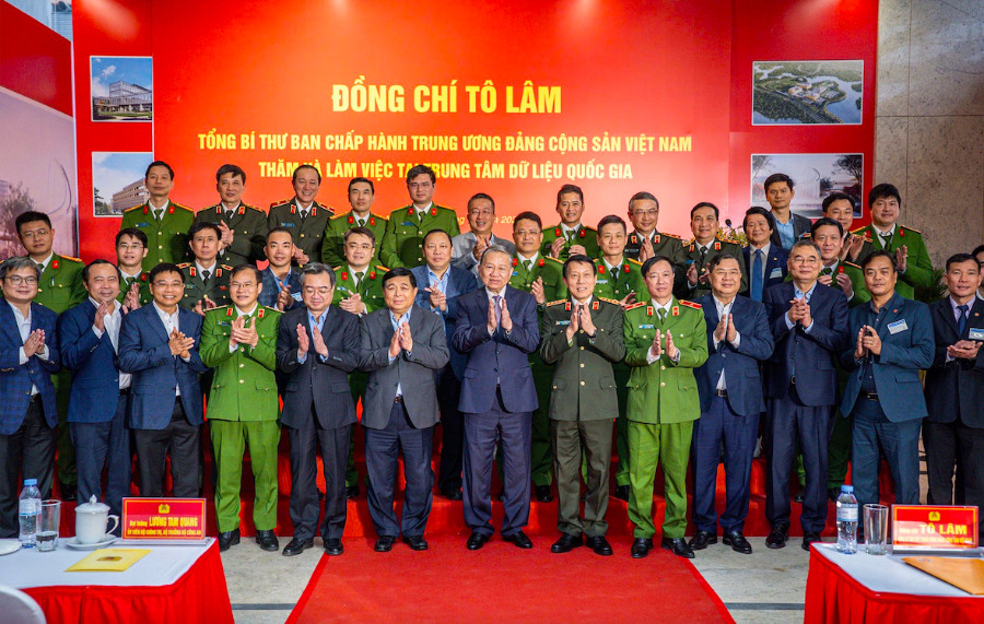 Tổng Bí thư Tô Lâm và các đại biểu tham dự buổi làm việc.