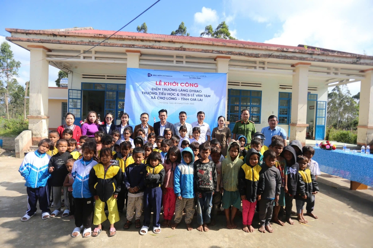 VBI tài trợ xây dựng điểm trường tại làng Dyrao, xã Chơ Long, tỉnh Gia Lai.