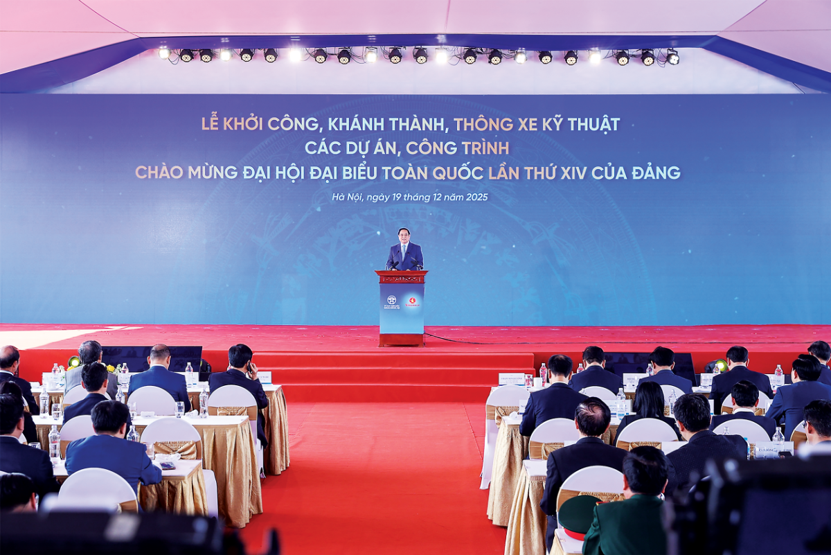 Thủ tướng Chính phủ Phạm Minh Chính phát biểu  tại lễ khởi công, khánh thành, thông xe kỹ thuật 234 dự án, công trình chào mừng Đại hội đại biểu toàn quốc lần thứ XIV của Đảng. 