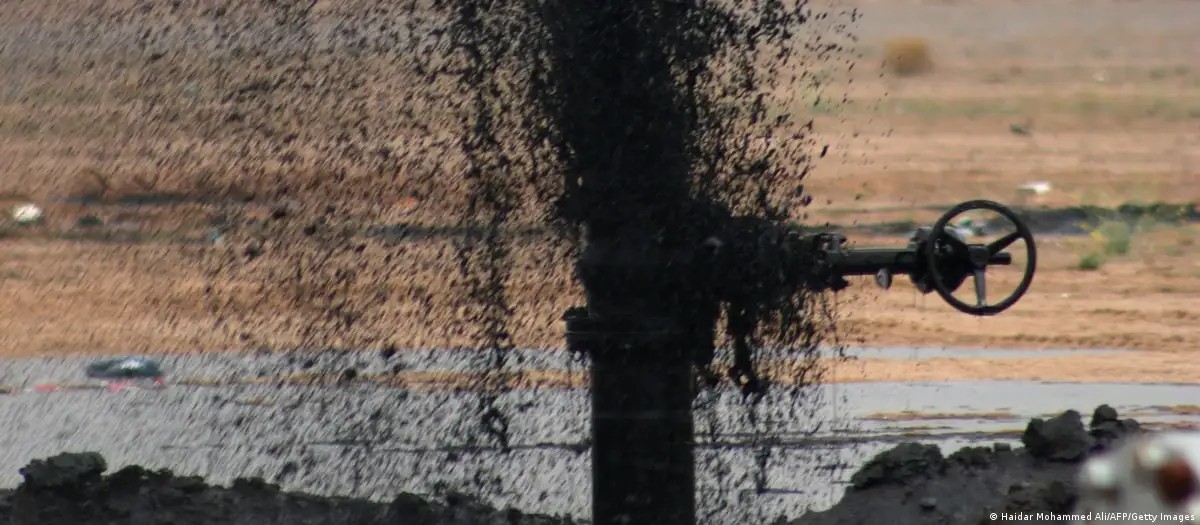 Theo IEA, thế giới hiện sử dụng khoảng 103-104 triệu thùng dầu mỗi ngày. Ảnh: Haidar Mohammed Ali/AFP/Getty Images