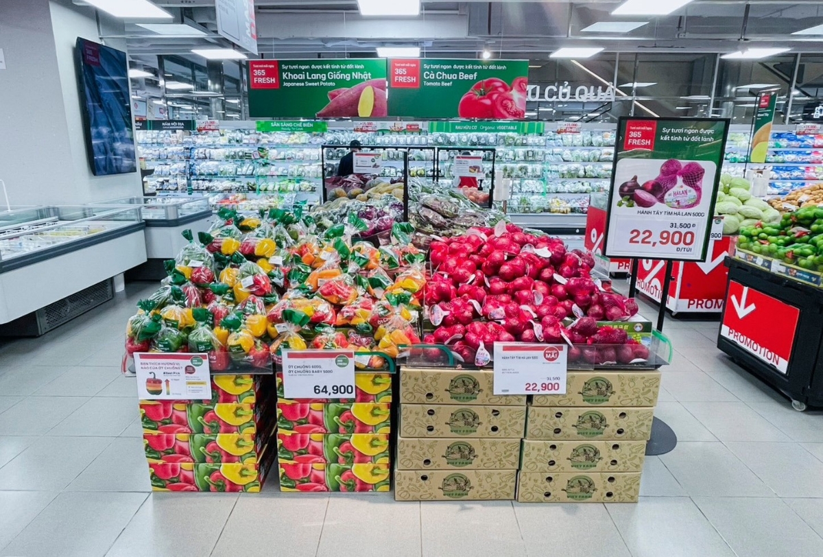 Các siêu thị triển khai&nbsp;rất nhiều ưu đãi giá tốt dành cho khách hàng.