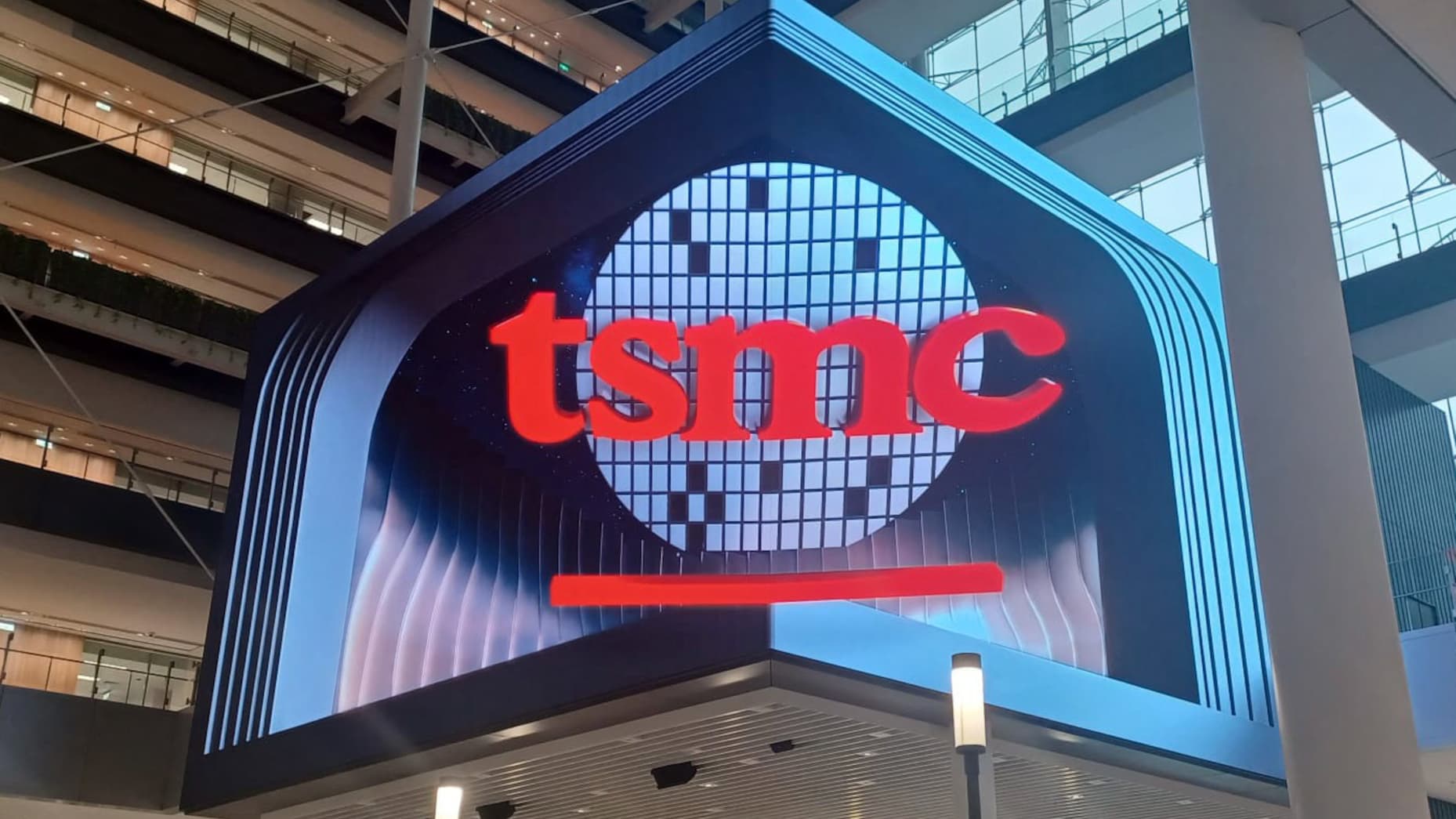 Nhà máy sản xuất chip TSMC vẫn "vững vàng" sau trận động đất 7.0 độ Richter tại Đài Loan
