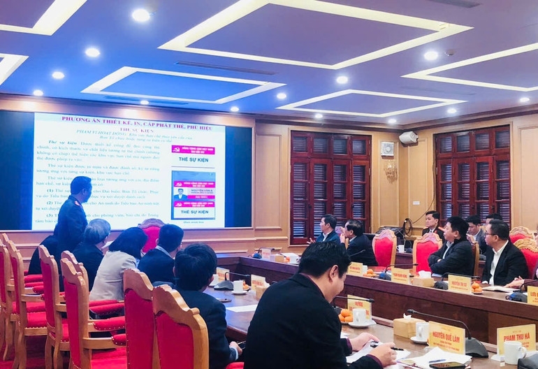 Quang cảnh phiên họp. Ảnh: Nhân Dân