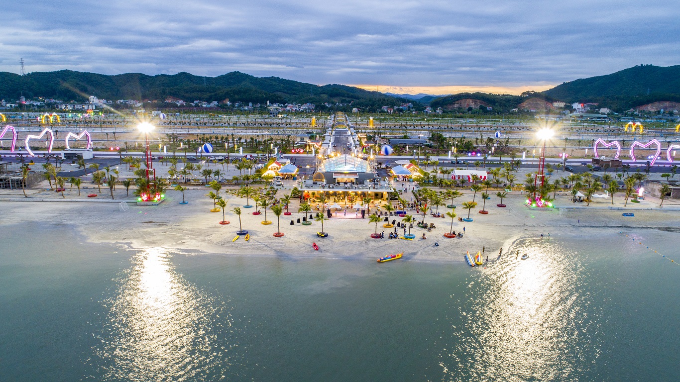 Tại đặc khu Vân Đồn, chương trình nghệ thuật “Hành trình mới - Âm nhạc kết nối” sẽ diễn ra lúc 20h ngày 29/12.