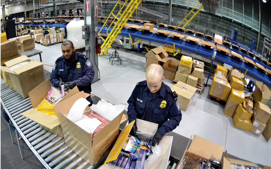 Ý là quốc gia tiếp theo có phản ứng với thời trang siêu nhanh - Ảnh 3