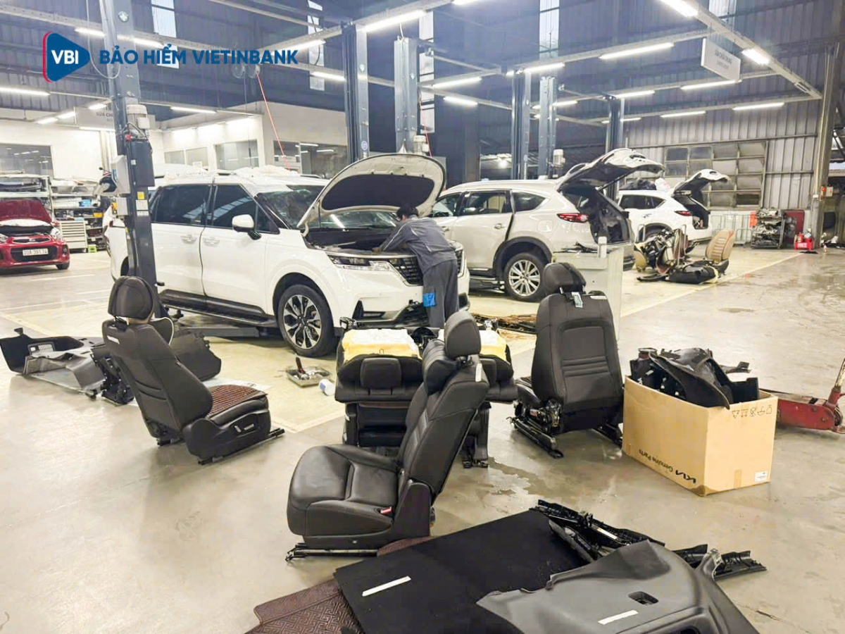 VBI hỗ trợ khách hàng di chuyển phương tiện bị thiệt hại về xưởng sửa chữa để nhanh chóng khắc phục hậu quả.