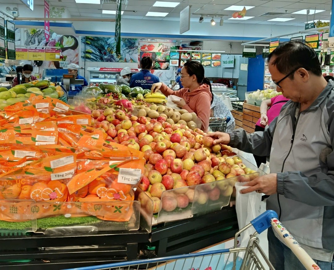 Người tiêu dùng tập trung nhiều hơn vào các mặt hàng thiết yếu phục vụ nhu cầu sinh hoạt. 