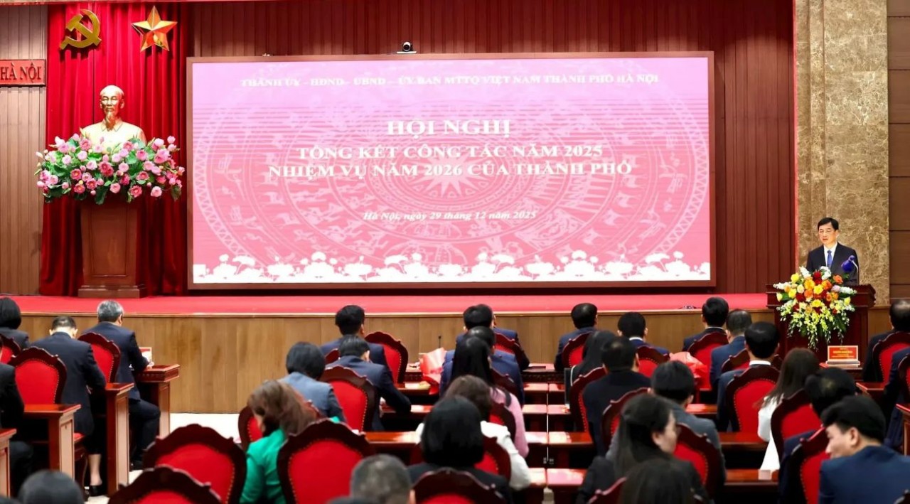 Bí thư Thành ủy Hà Nội Nguyễn Duy Ngọc phát biểu tại Hội nghị.
