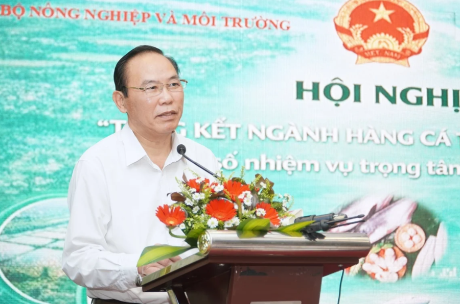 Thứ trưởng Phùng Đức Tiến: 
