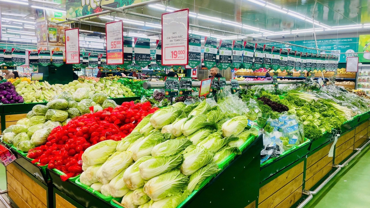 Quy mô hàng hóa chuẩn bị phục vụ&nbsp;Tết 2026&nbsp;tại TP.HCM năm nay lớn hơn nhiều so với các năm trước.