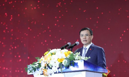 Chủ tịch Tập đoàn Viettel Tào Đức Thắng: Viettel đang nghiên cứu và phát triển nhiều công nghệ chiến lược, như mạng di động thế hệ sau 5G với hơn 2.000 trạm 5G; công nghệ chip bán dẫn phục vụ radar và trạm thu phát 5G; công nghệ hàng không vũ trụ với các dòng UAV đa năng có cự ly hoạt động tới 1.000 km, khả năng mang tải lên tới 400 kg.