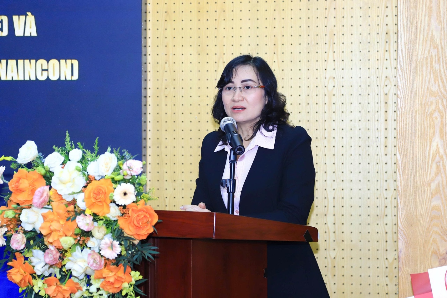 Thứ trưởng Bộ Công Thương Phan Thị Thắng: 