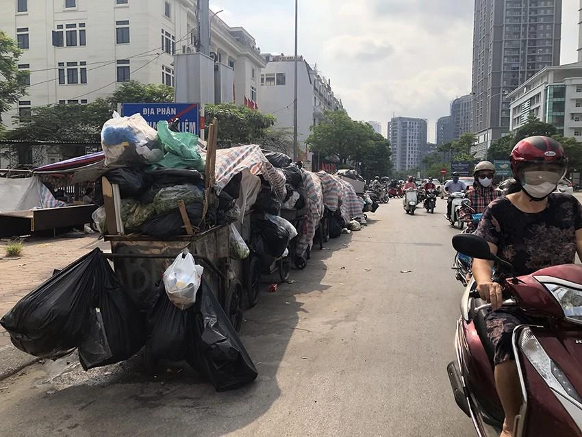 Hà Nội tập trung huy động các nguồn lực, triển khai đồng bộ các nhóm nhiệm vụ, giải pháp trước mắt và lâu dài nhằm giảm thiểu ô nhiễm môi trường. Ảnh minh họa