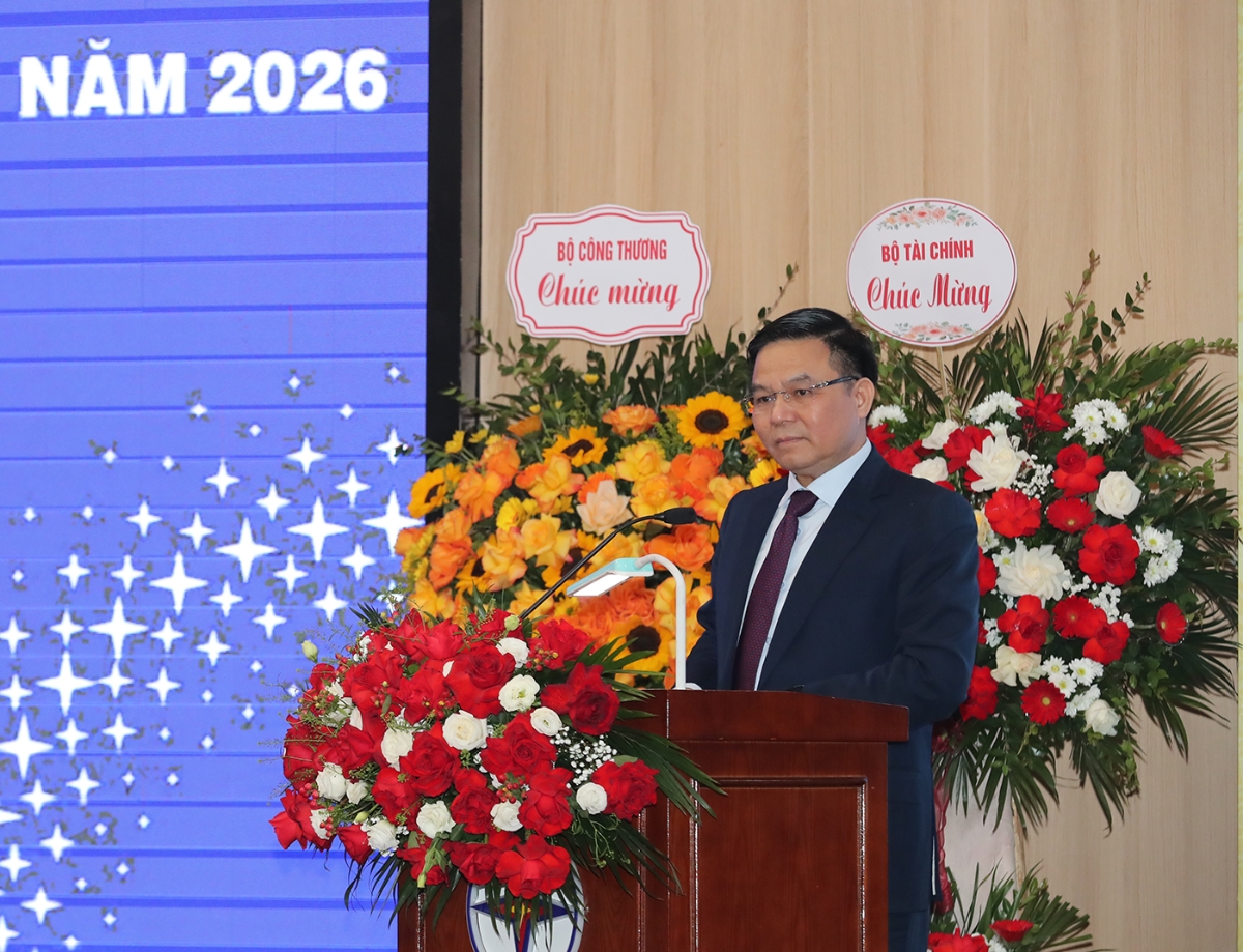 Quyền Bộ trưởng Bộ Công Thương Lê Mạnh Hùng phát biểu chỉ đạo tại hội nghị. Ảnh: EVN.