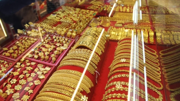 Regulations on gold trading tightened