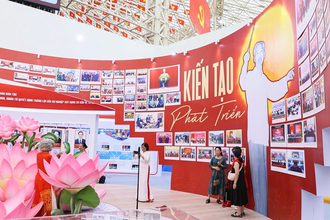 Không gian triển lãm của Ủy ban Trung ương Mặt trận Tổ quốc Việt Nam và các tổ chức chính trị - xã hội. Ảnh: Mặt trận.