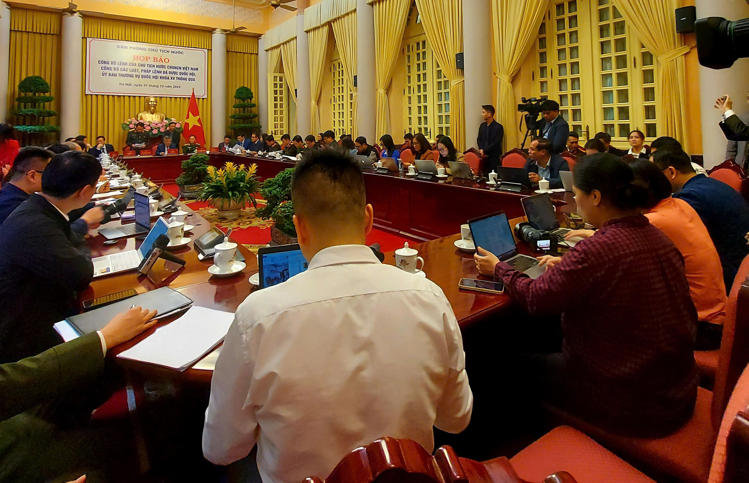 Văn phòng Chủ tịch nước họp báo công bố các luật, pháp lệnh đã được Quốc hội, Ủy ban Thường vụ Quốc hội khóa XV thông qua.