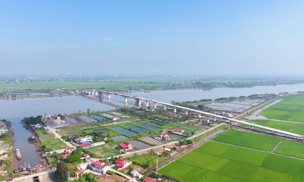 Ninh Bình nghiên cứu quy hoạch đô thị hai bên sông Đáy gần 7.000ha