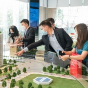 Bộ Xây dựng siết chặt hoạt động môi giới, ngăn đầu cơ, 