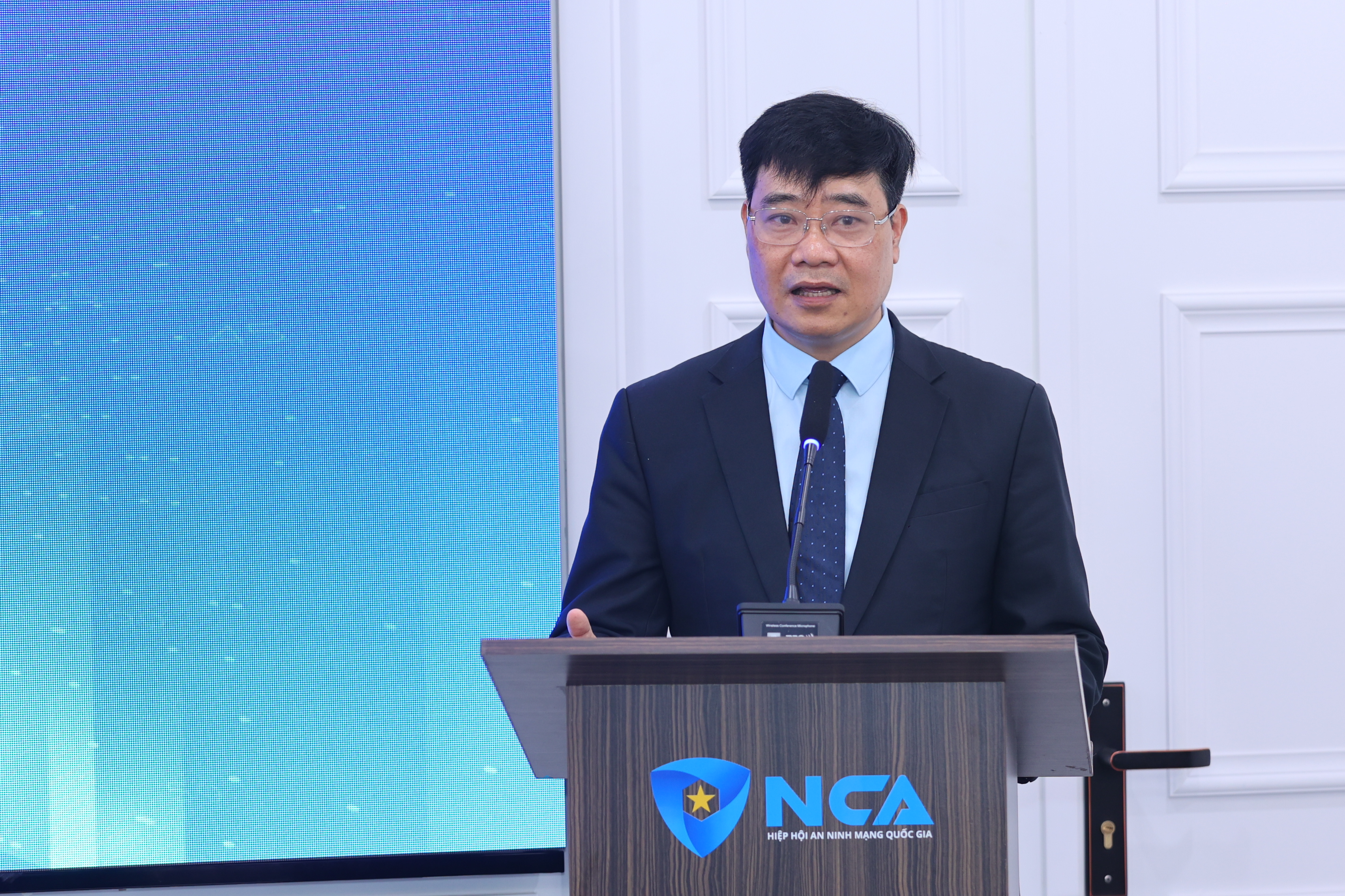 Đại tá Nguyễn Hồng Quân, Phó Cục trưởng Cục An ninh mạng và phòng, chống tội phạm sử dụng công nghệ cao (A05), Bộ Công an. 