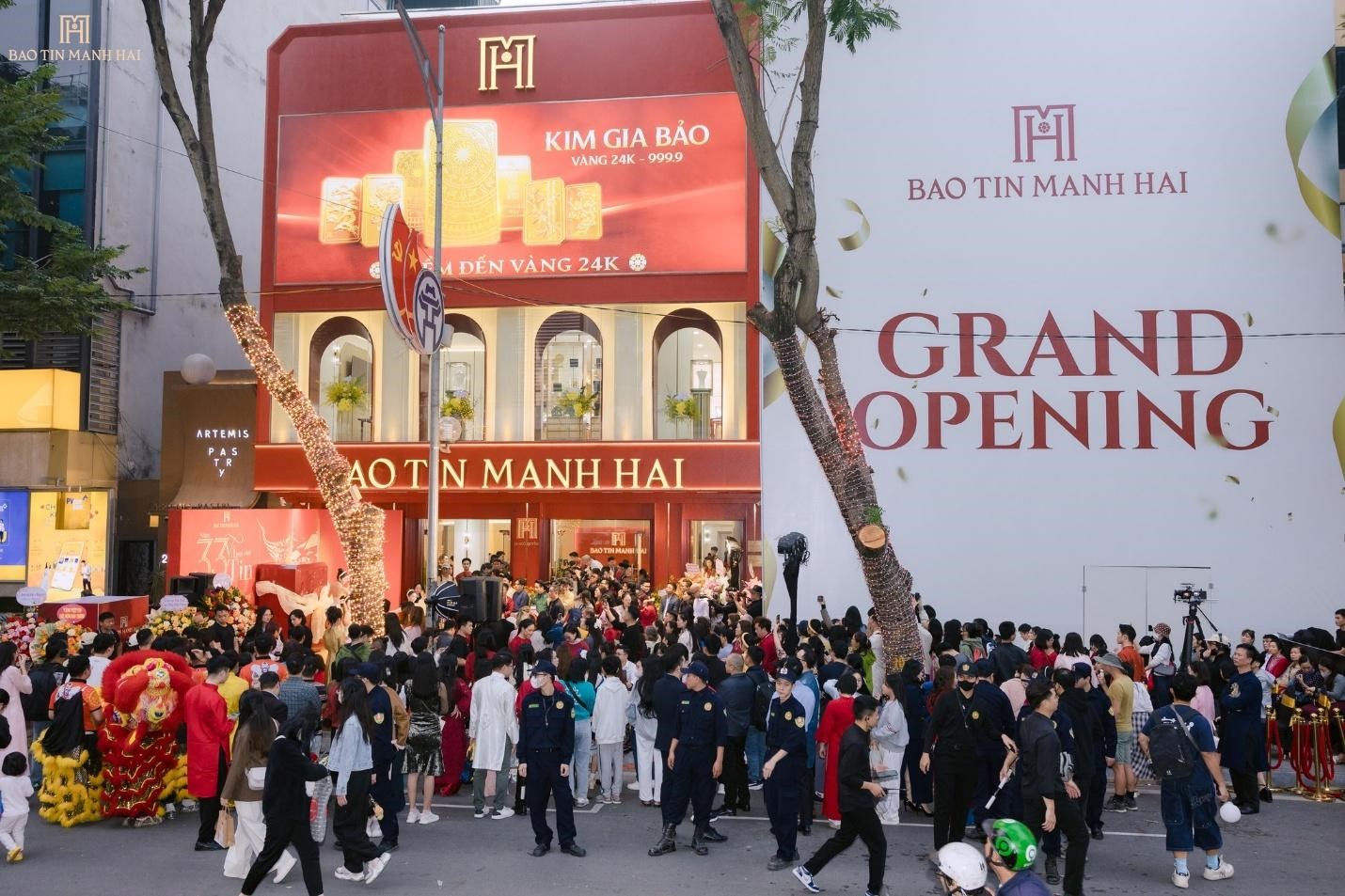 Khởi đầu nhỏ, niềm tin lớn: Triết lý tích lũy “vừa sức” từ bộ sưu tập Tứ Quý Thịnh Vượng của Bảo Tín Mạnh Hải - Ảnh 3