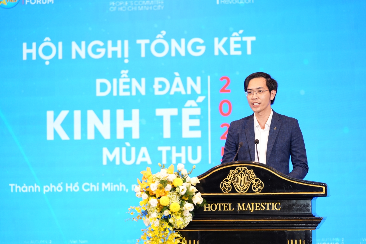 PGS. TS Nguyễn Hữu Huân phát biểu tại Hội nghị tổng kết Diễn đàn Kinh tế mùa thu năm 2025 chiều 31/12
