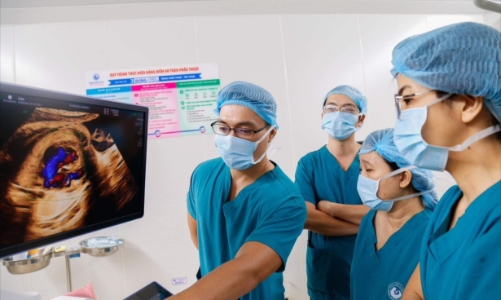 Nối dài bước tiến y học bào thai: Ca thông van tim trong 30 phút