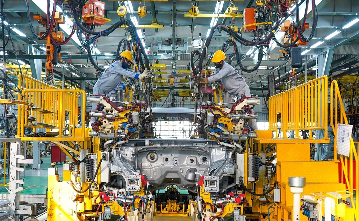 PMI tháng 12/2025 đạt 53 điểm, cho thấy sự cải thiện mạnh mẽ của sức khỏe ngành sản xuất.