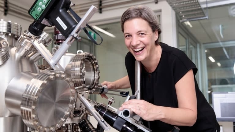 Michelle Simmons, CEO của Silicon Quantum Computing, sinh ra tại Anh, đã có một sự nghiệp dày dặn trong lĩnh vực phát triển điện toán lượng tử.&nbsp;