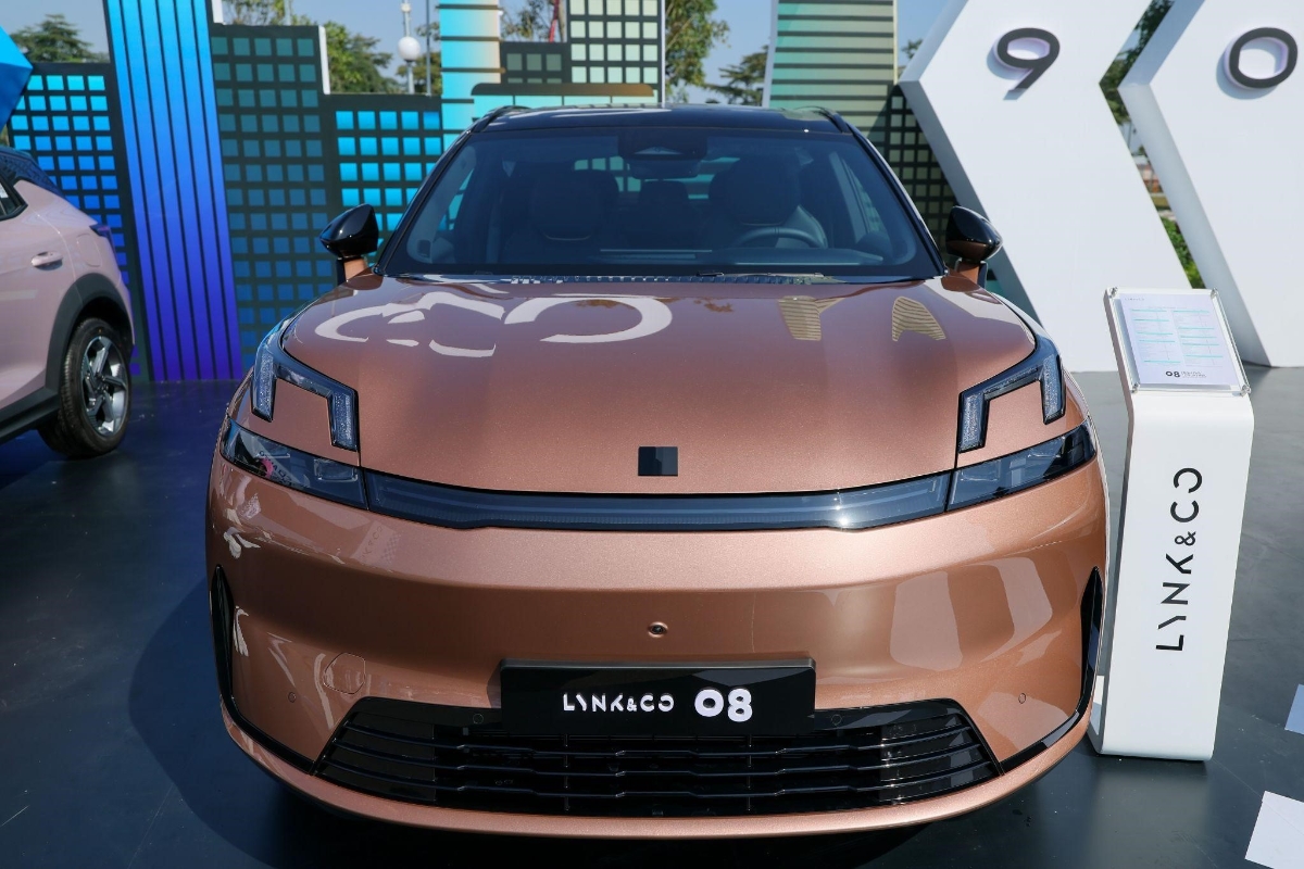 Lynk & Co 08 EM-P tại khu vực trưng bày ở sự kiện Car Awards 2025.