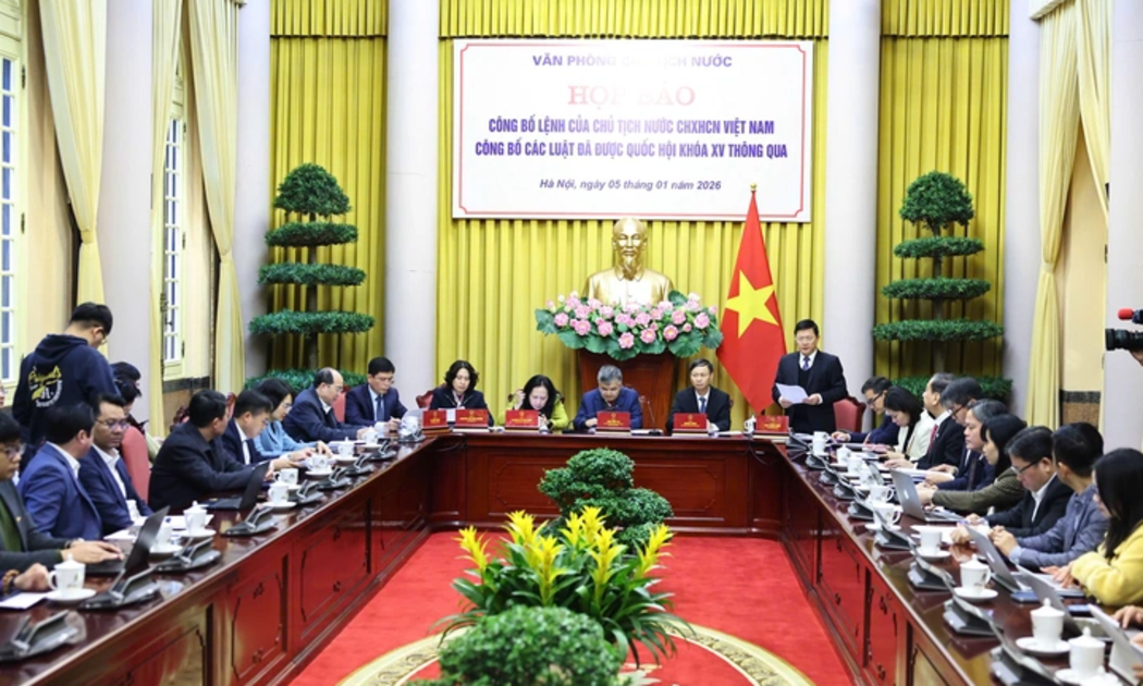 Toàn cảnh họp báo công bố Lệnh của Chủ tịch nước về 13 luật vừa được Quốc hội khóa XV thông qua. 