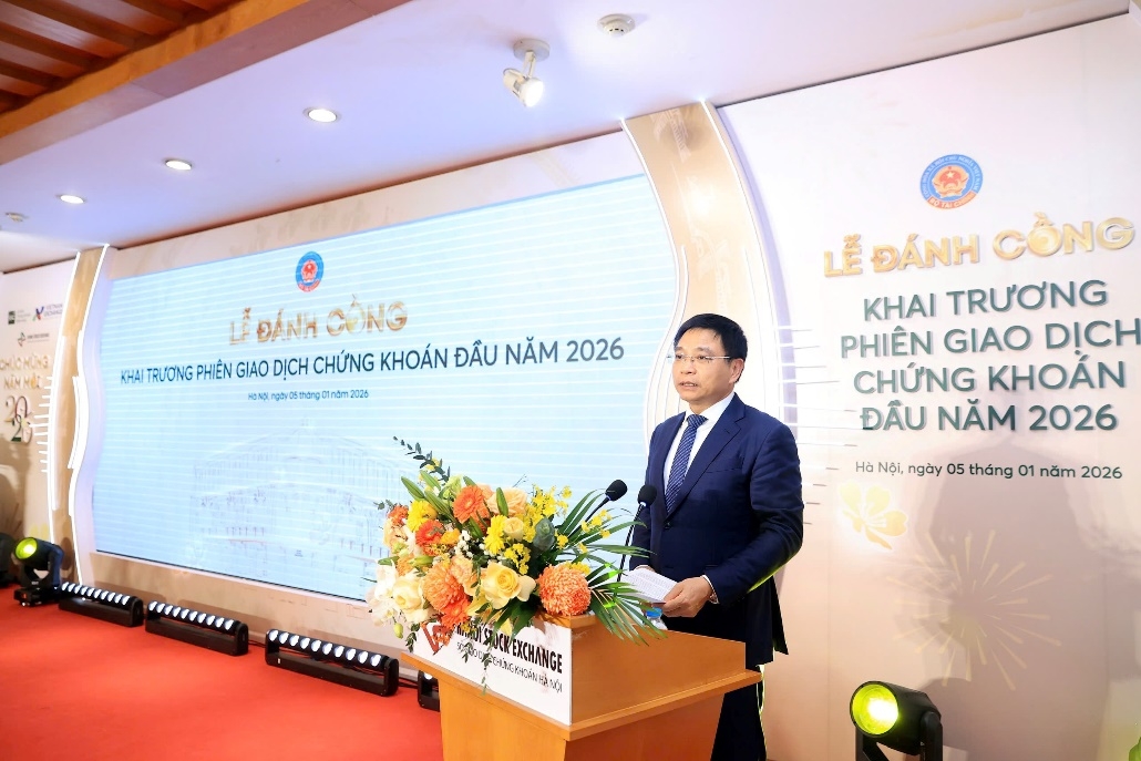 Bộ trưởng Bộ Tài chính Nguyễn Văn Thắng phát biểu chỉ đạo tại buổi Lễ.