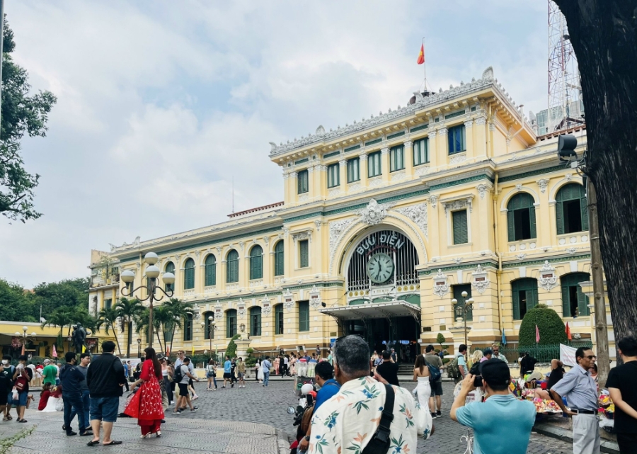 TP.HCM đón khoảng 1.240.000 lượt khách trong kỳ nghỉ Tết Dương lịch 2026.