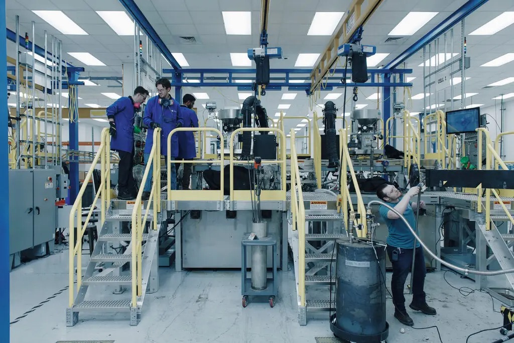 Công ty Phoenix Tailings vận hành một nhà máy sản xuất kim loại ở Exeter, New Hampshire.