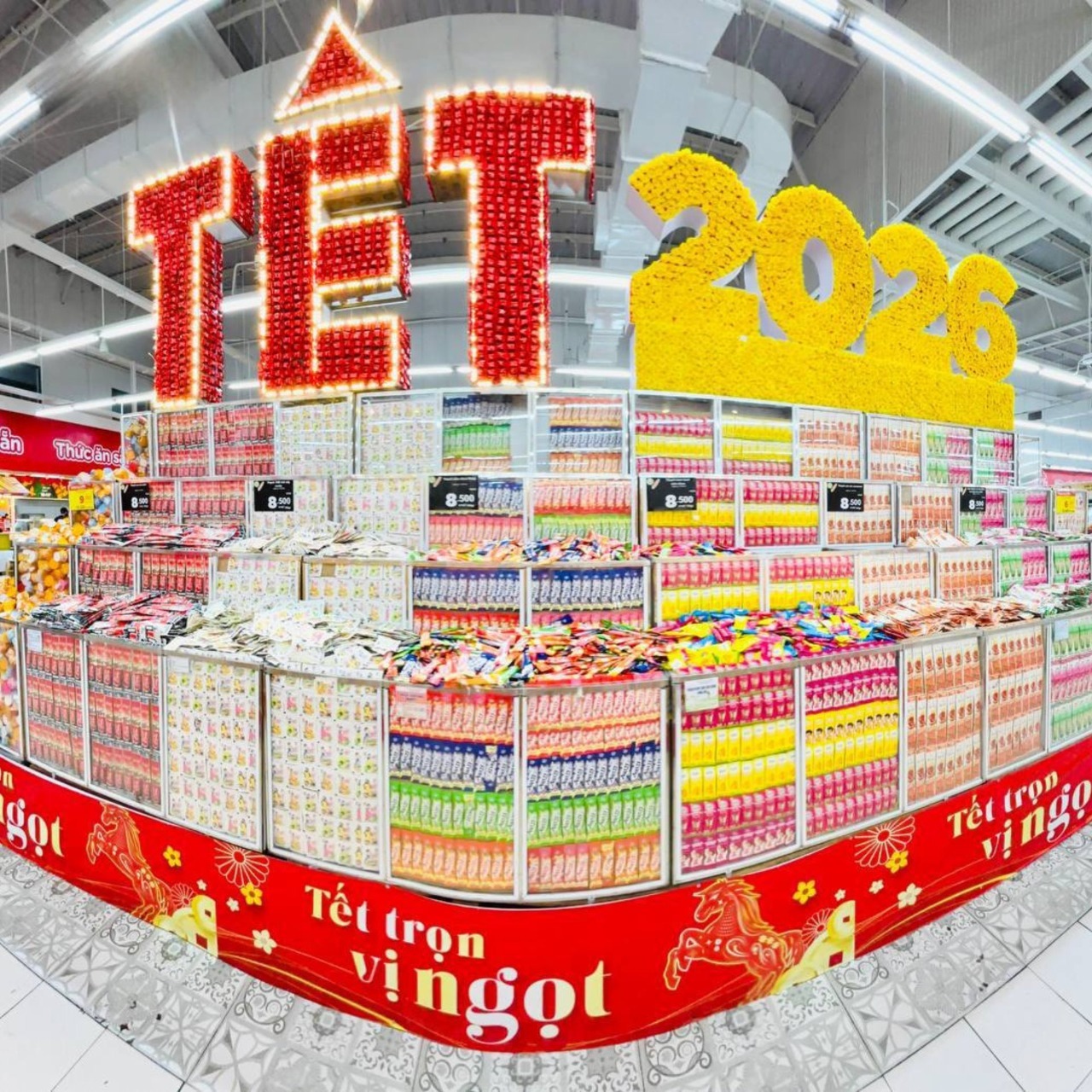 Central Retail triển khai gói kích cầu sâu: khóa giá hơn 10.000 sản phẩm ngành hàng tiêu dùng nhanh.