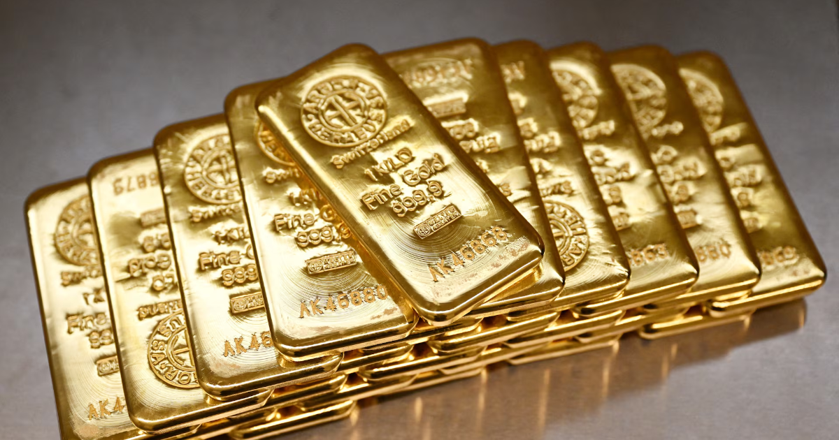 Giá vàng nhảy hơn 100 USD/oz, SPDR Gold Trust “án binh bất động”