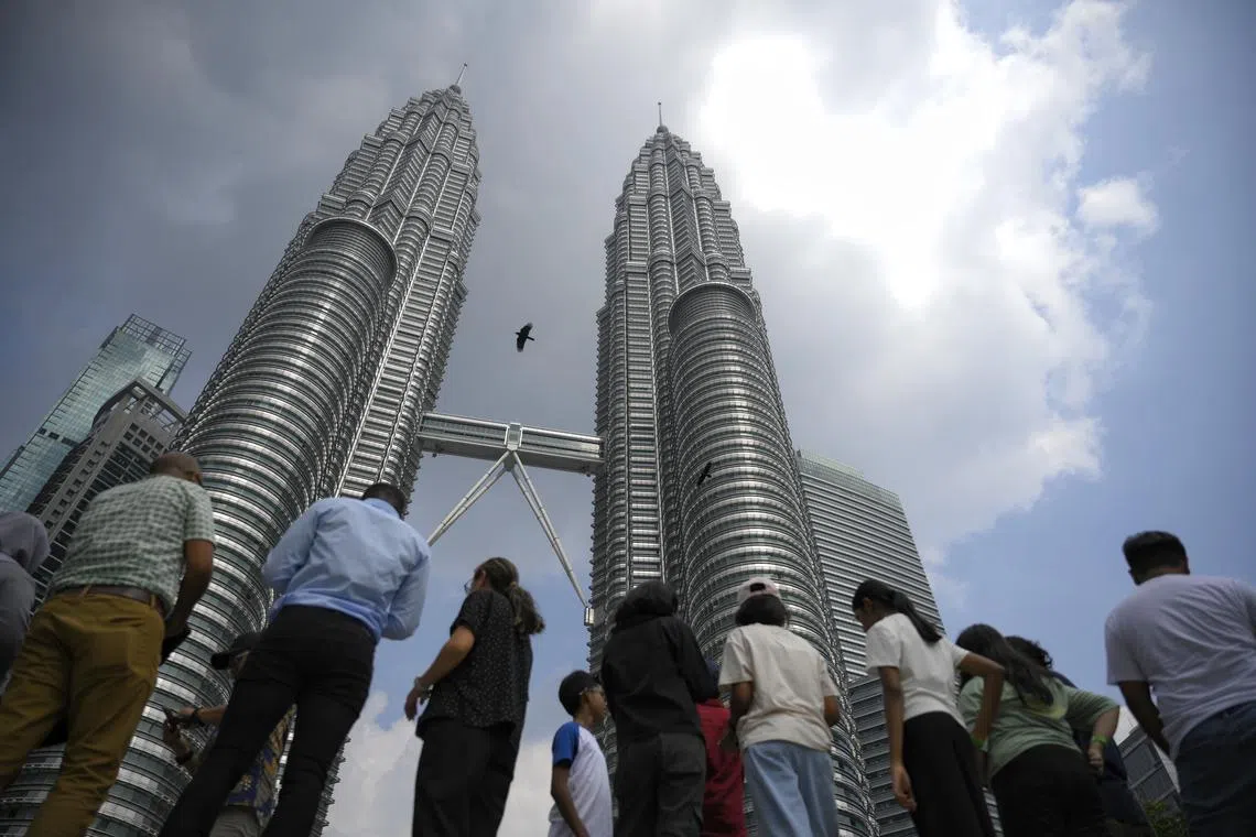 Malaysia vươn lên trở thành “cường quốc” du lịch của khu vực.