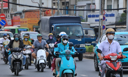 Hà Nội sắp có chính sách hỗ trợ người dân chuyển đổi xe xăng sang xe điện