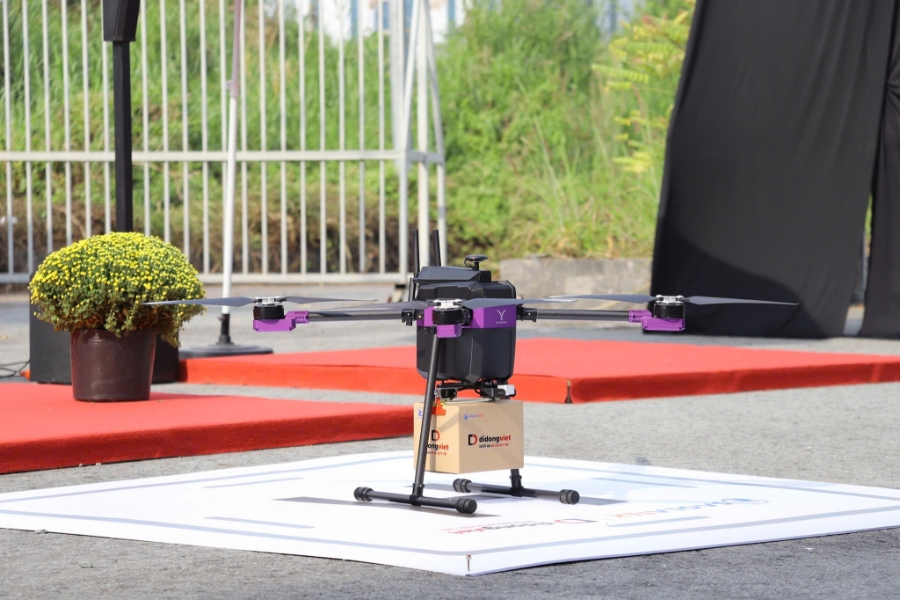 TP. Hồ Chí Minh thử nghiệm giao hàng bằng thiết bị bay không người lái (UAV) tại Khu Công nghệ cao Thành phố.